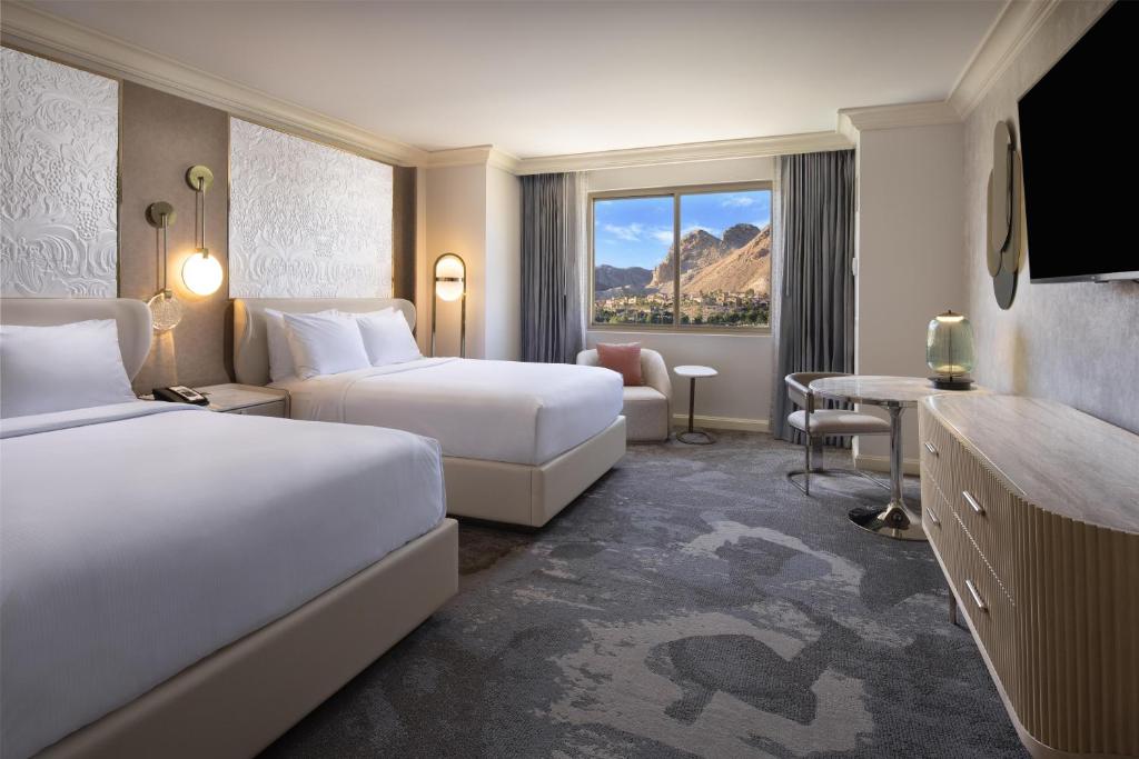 Hilton Lake Las Vegas Resort & Spa - 