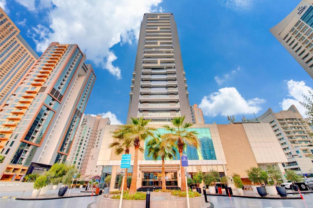 Regency Luxury Suites در دبی