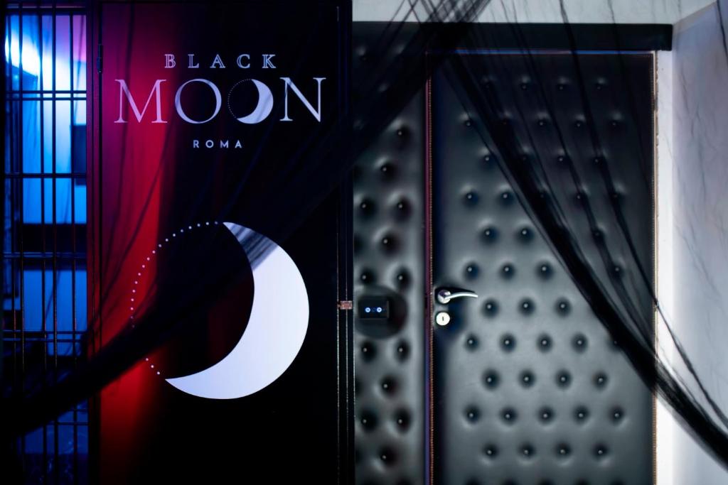 black moon roma