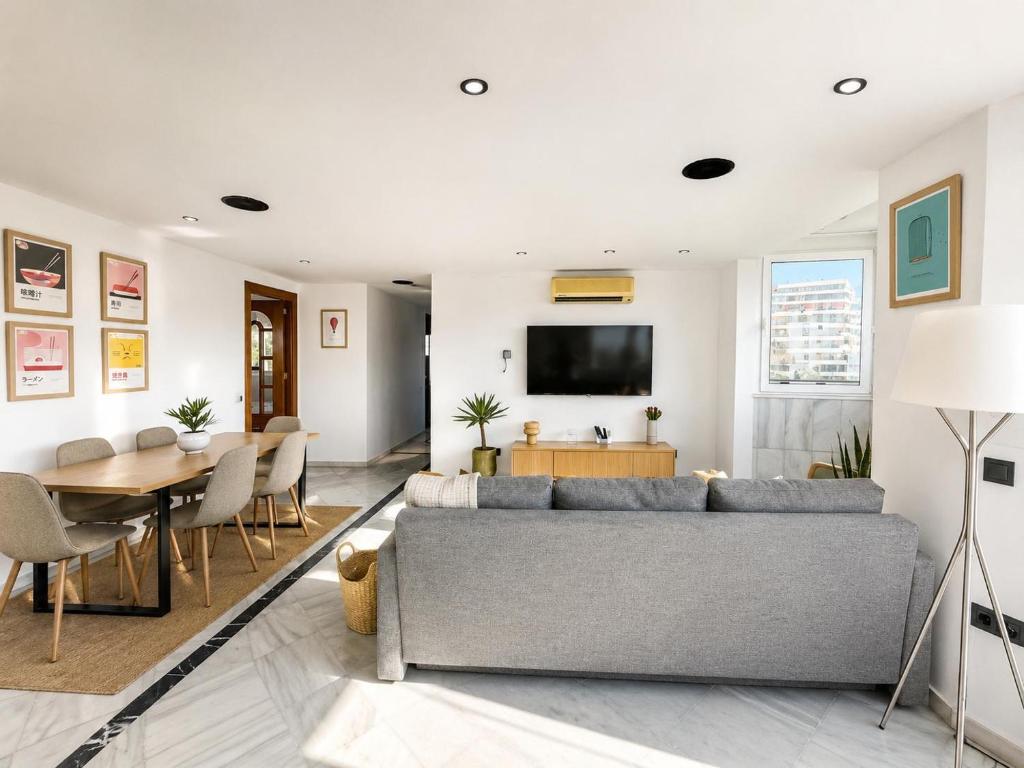 Apartamento Exclusivo de Diseño y piscina en centro de Torremolinos
