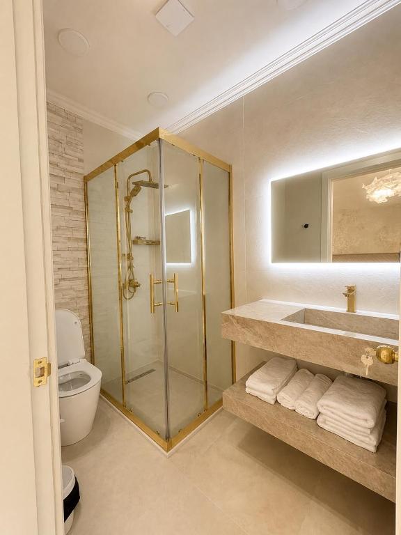 لابی و فضای عمومی QALA Nizami Hotel - تصویر ۵