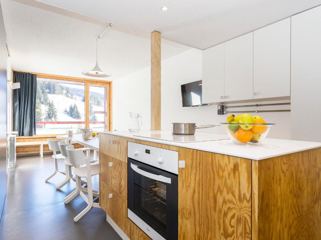 Appartement rénové 3 pièces cabine, Ski aux pieds, Balcon, Charvet, Arc 1800 - FR-1-346-323