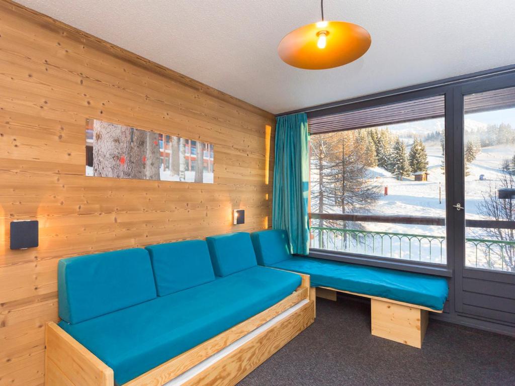 Studio rénové, ski aux pieds, 5 pers, balcon