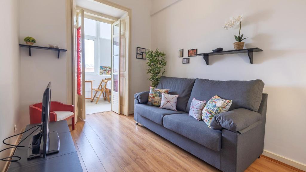 Arroios City Base - 2BR & Workspace by LovelyStay