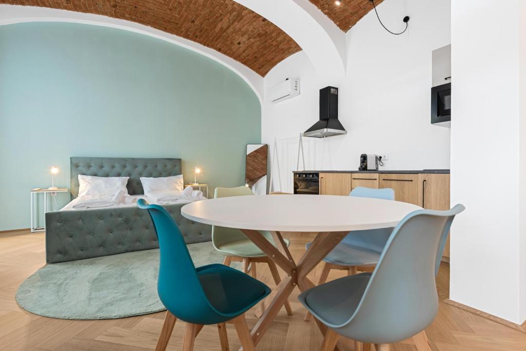 Loft Apartments Rathaus by ALPAMI