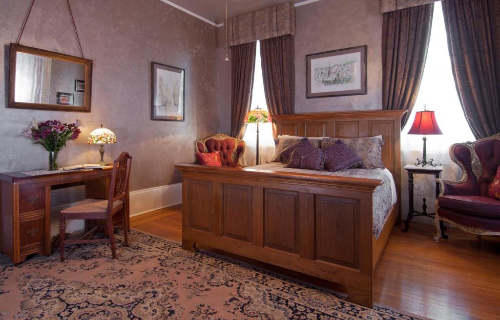 HH Whitney House - A Bed & Breakfast on the Historic Esplanade - Suite De Trois Chambres