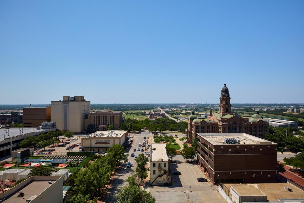 The Worthington Renaissance Fort Worth Hotel - 
