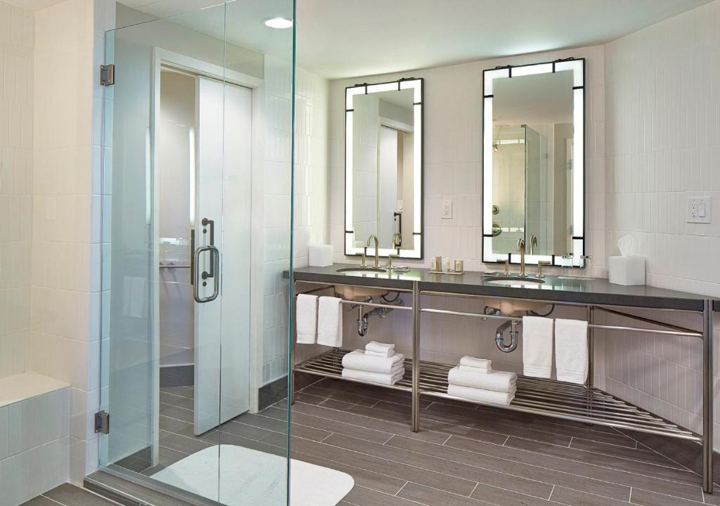 The Worthington Renaissance Fort Worth Hotel - 