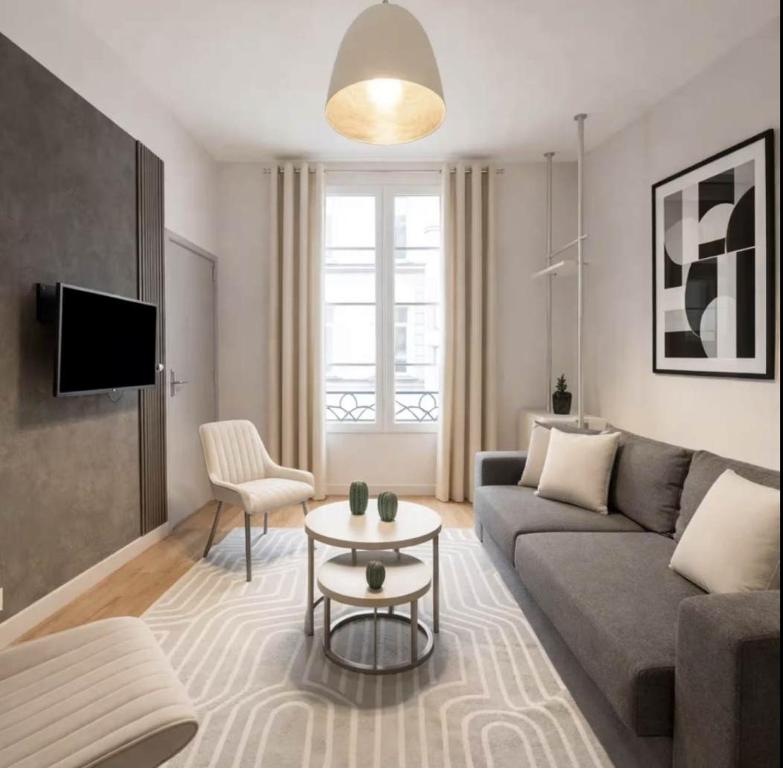 Family Appartment off Champs Elysees by Melvane