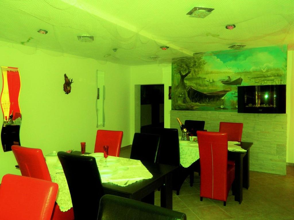 Restaurace v ubytování Pensiunea Casa Cornelia Mahmudia