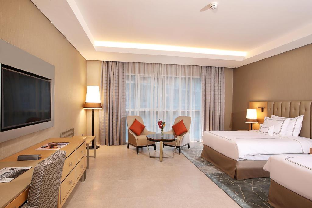 فضای داخلی Grand Cosmopolitan Hotel در دبی - تصویر ۳