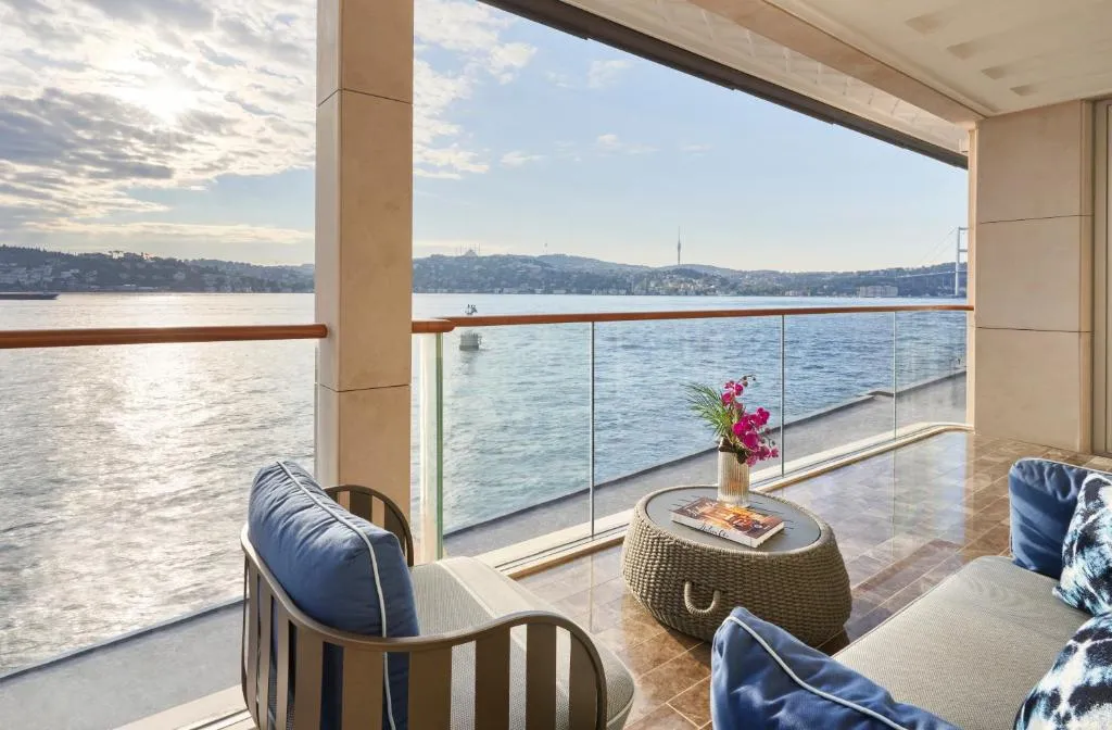 Mandarin Bosphorus Suite