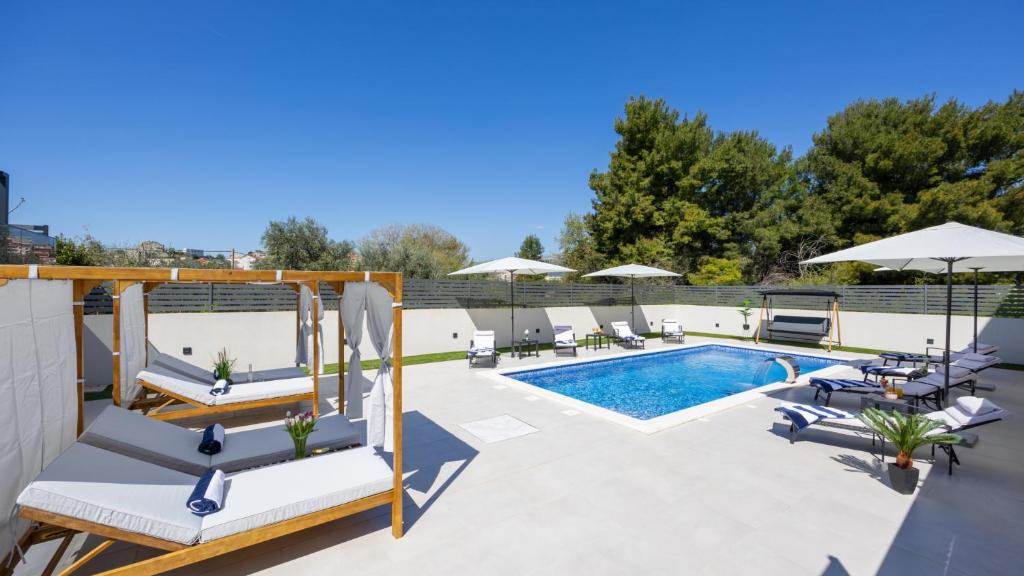 Apartment with pool Ivano by Villas Guide