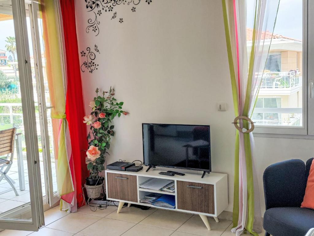 Apartment Die Gärten von Antibes by Interhome