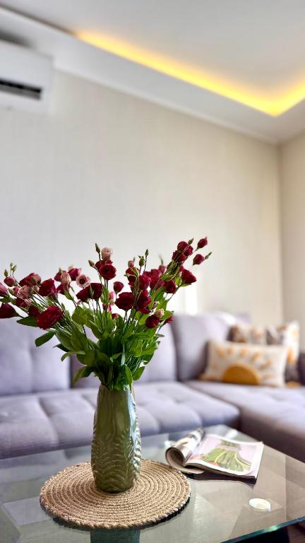 تصویر اتاق‌های 2-bedroom apartment, Seasons park, Yerevan city-centre - تصویر ۲