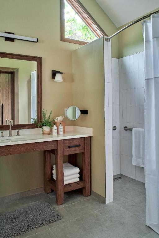Skamania Lodge - Housity
