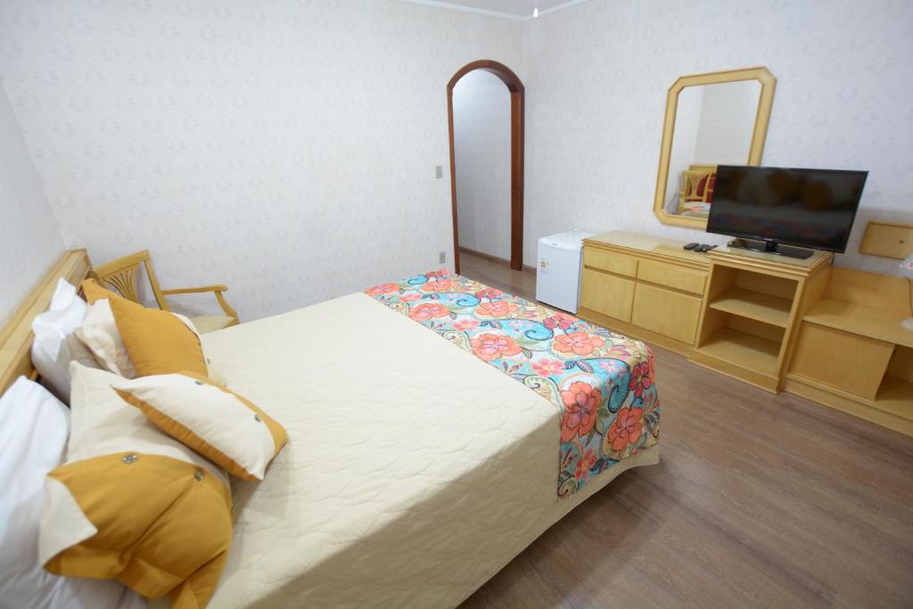  Biazi Paradise Hotel
