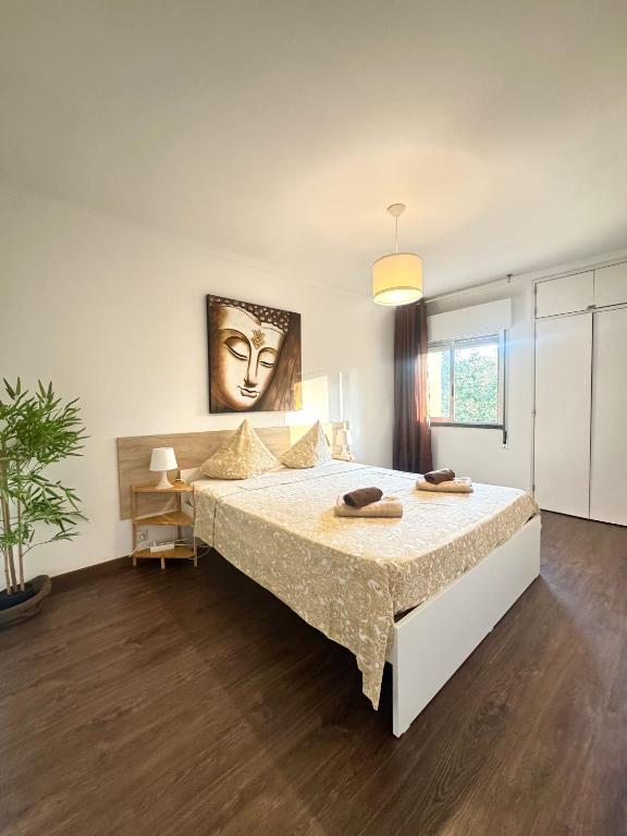 2BR Estoril Apartment Near Beach Cascais