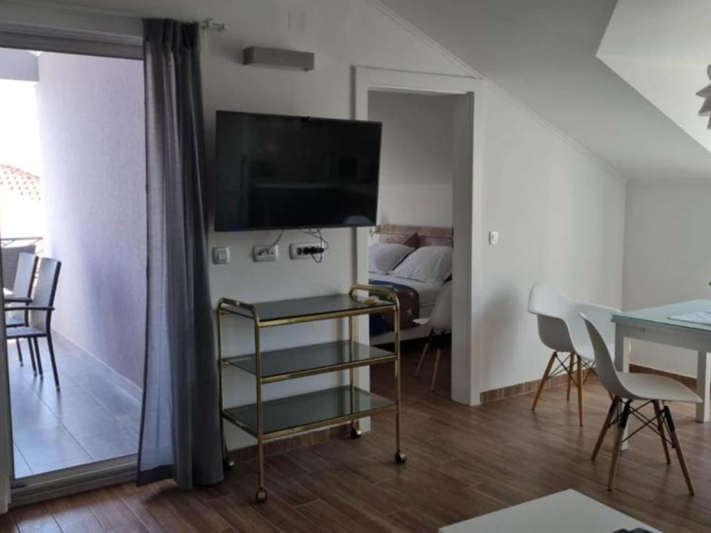 Apartments near the beach Orebic - Two bedroom apartment 703