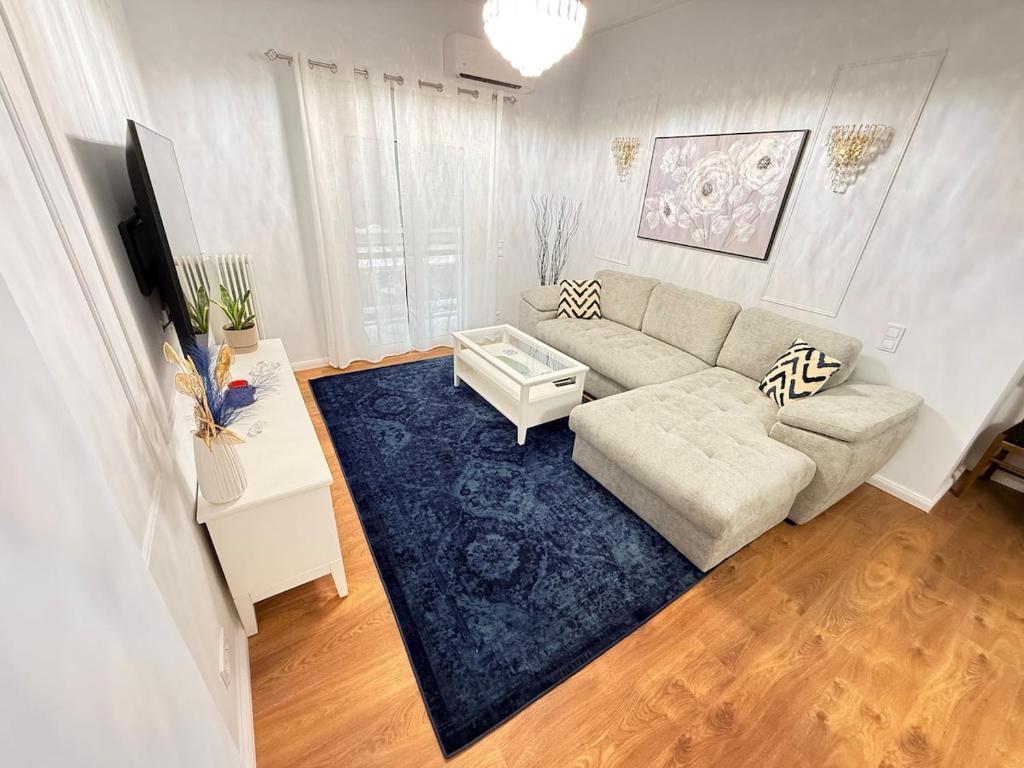 Stylish Stay in Central Athens