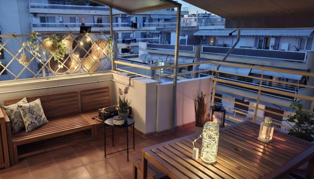 Newly Designed Balcony Apt Near Analipsi Metro