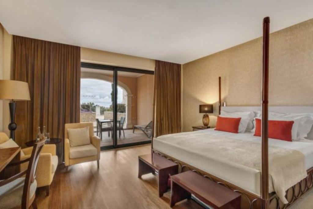 Cascade Wellness Resort - 