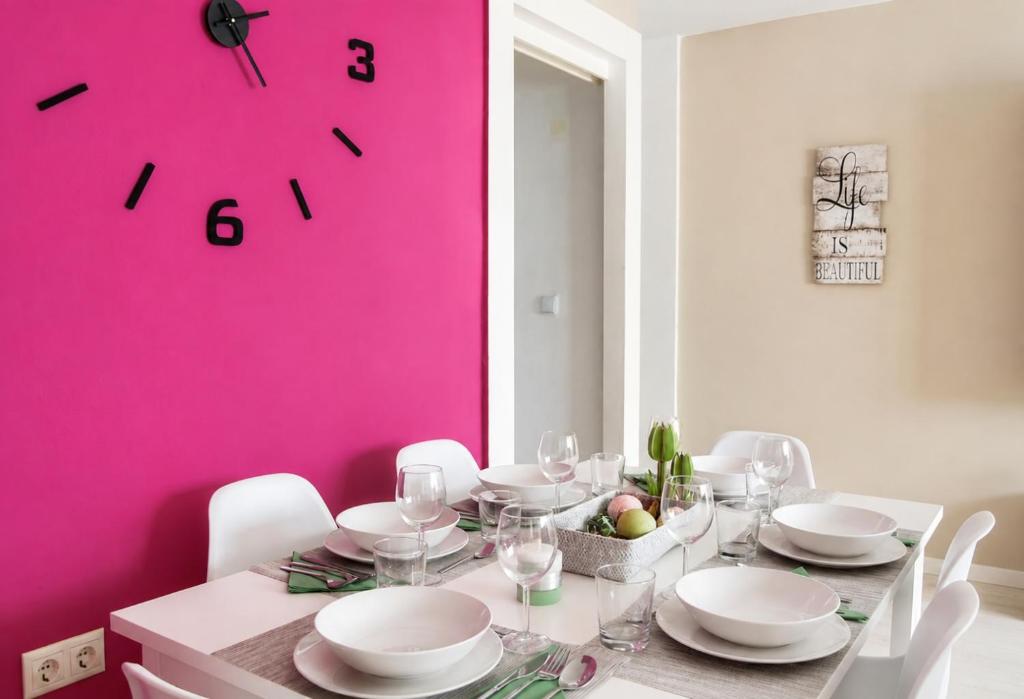 CITY CENTER BIG APARTMENT-FAMILY & FRIENDS-5 Beds