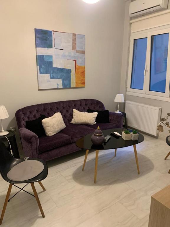 Stylish 2BR Athens Retreat in Heart of the City