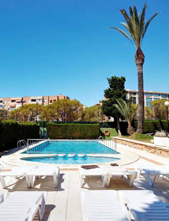 La Caseta Apartments