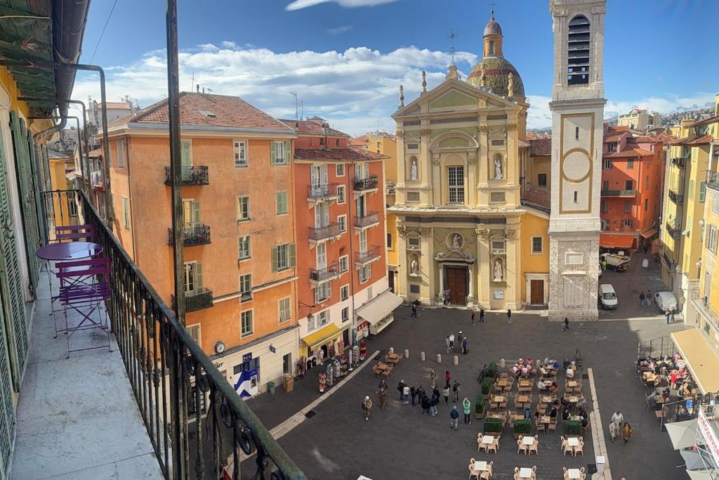 Place Rossetti, Heart of Vieux-Nice, View Light AC