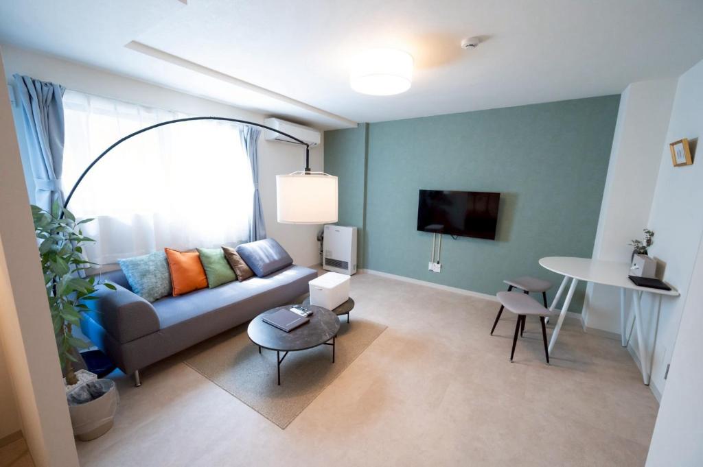 Lotus south 203 Brand New Family Home