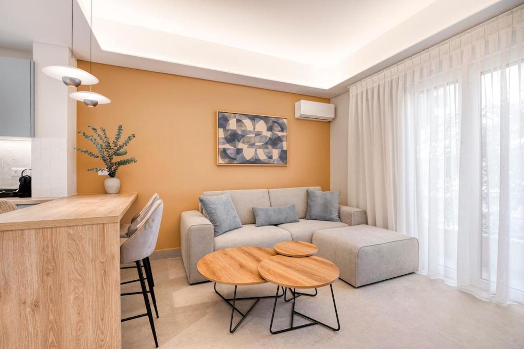 Elegant Apartment Just 100m from Neos Kosmos Metro
