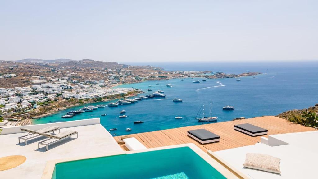 Greek Villa Psarou above Nammos