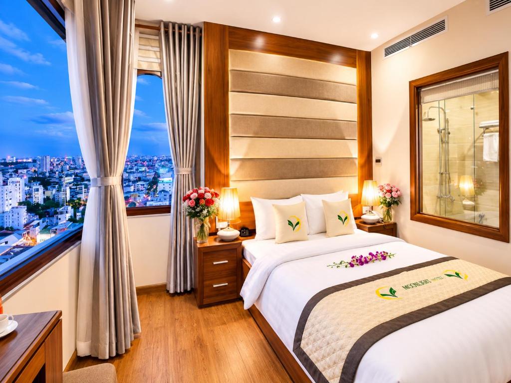 Moonlight Hotel Da Nang - Near Dragon Bridge, Đà Nẵng (cập nhật giá năm  2026)