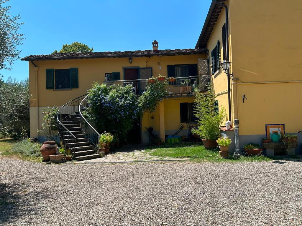 Florence, apartment with courtyard 3km from central station Z