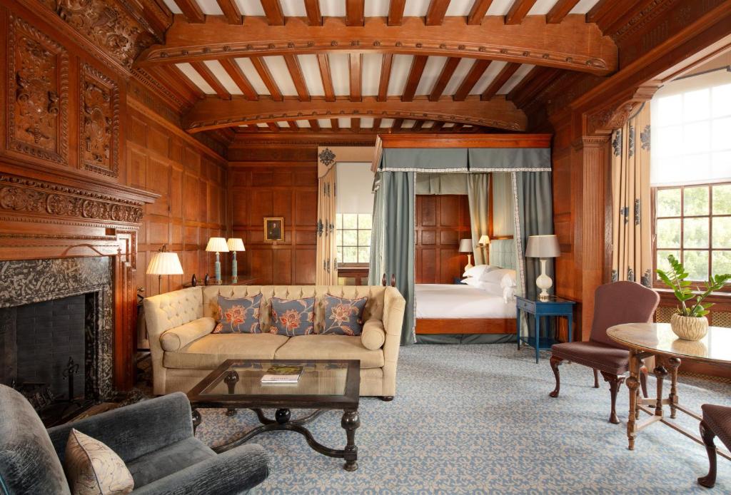 Cliveden House - an Iconic Luxury Hotel - 