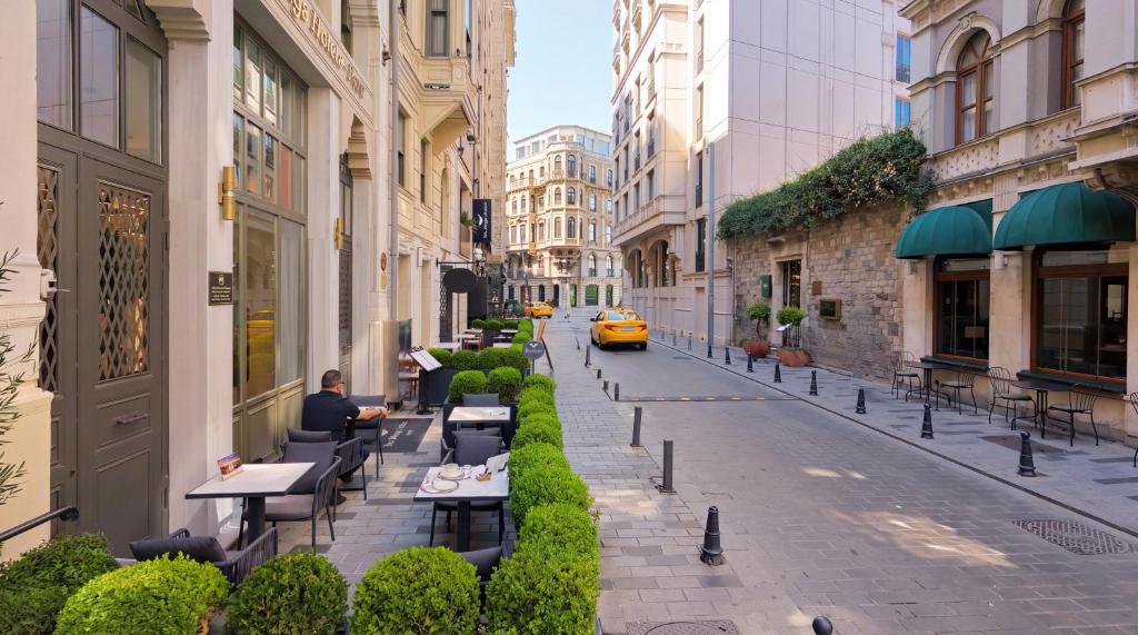 لابی و فضای عمومی The Wings Hotels Pera - تصویر ۵