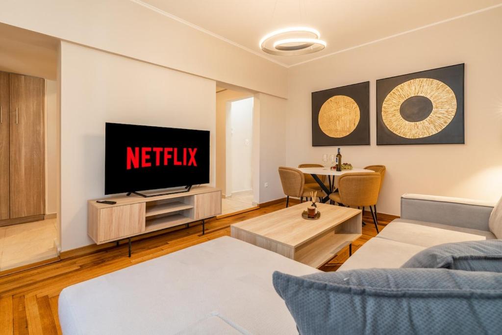 Modern 2BR, 1 step from Vibrant Psirri