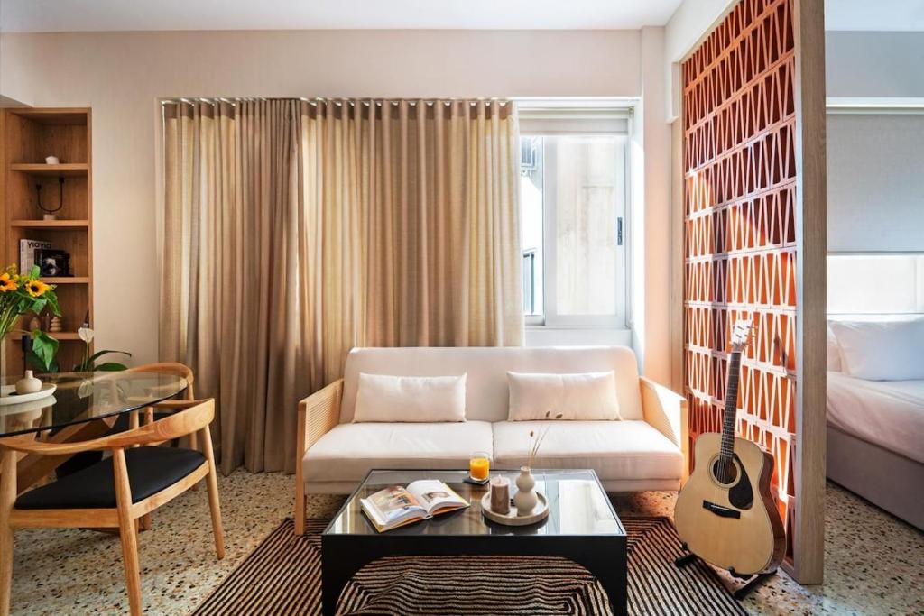 Earthy & Warm Apartment Heart of Psirri