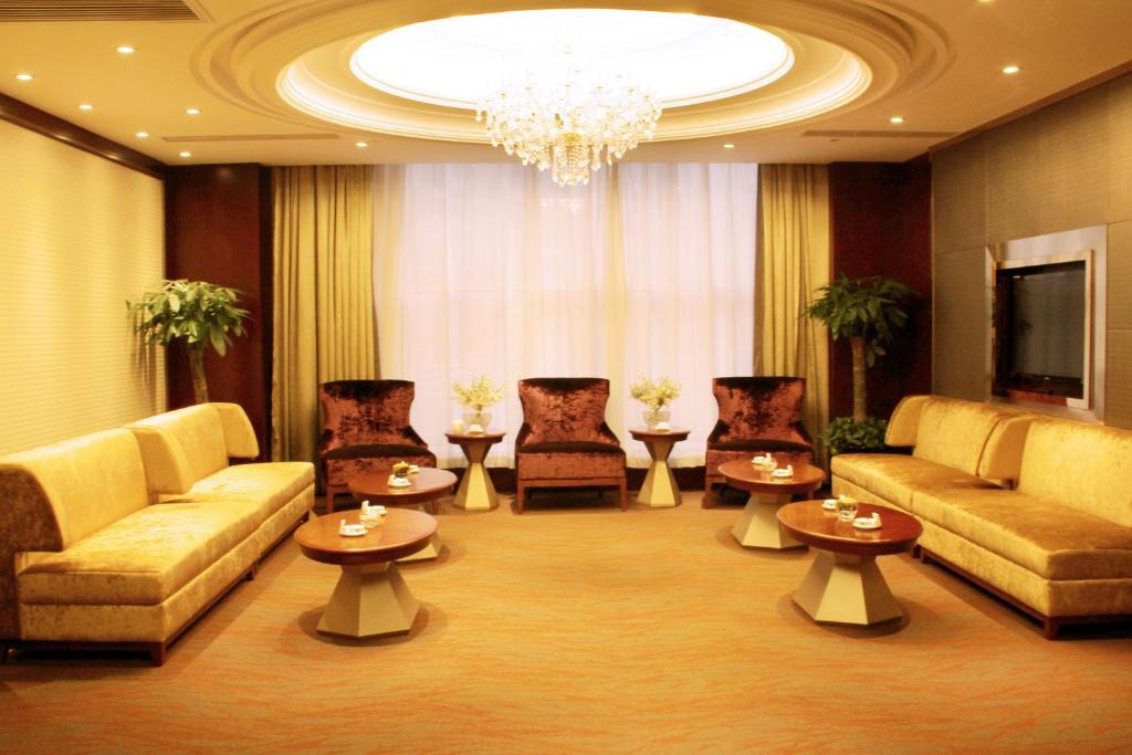 Posezení v ubytování Central Hotel Shanghai - Nanjing Road