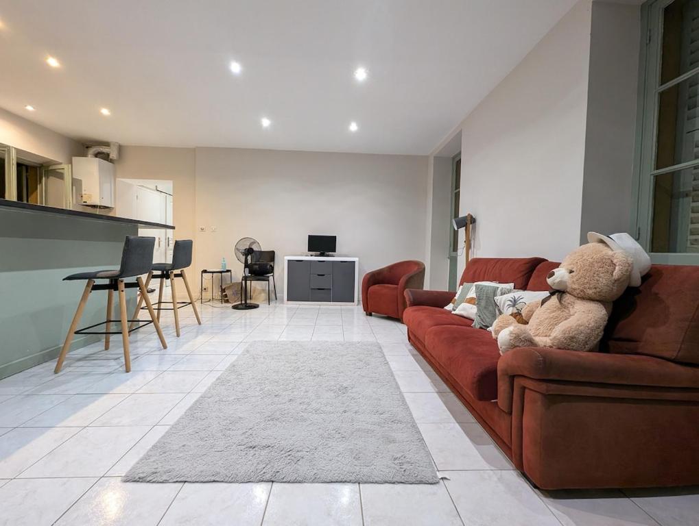 Chambre privée dans une résidence familiale