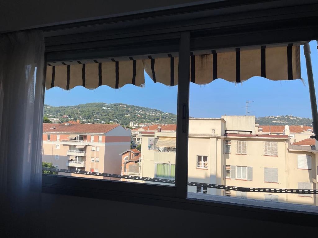 Apartment T2 Cannes Carnot 43m2