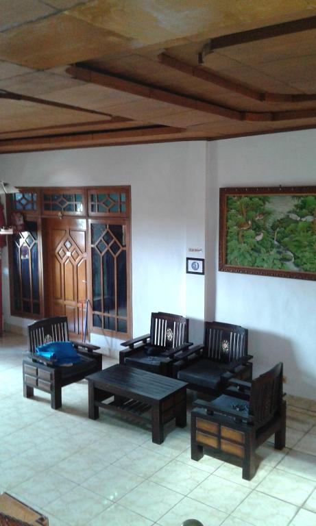 Posezení v ubytování Ratih Bali Hostel