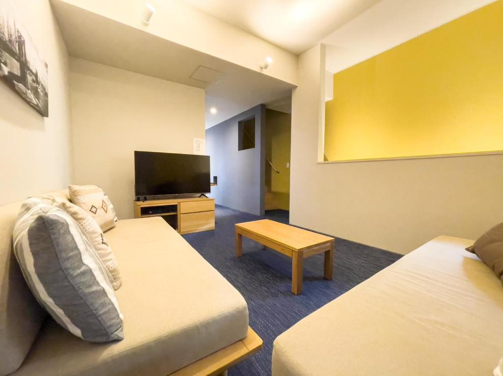Tasone Stay OSAKA HSY1