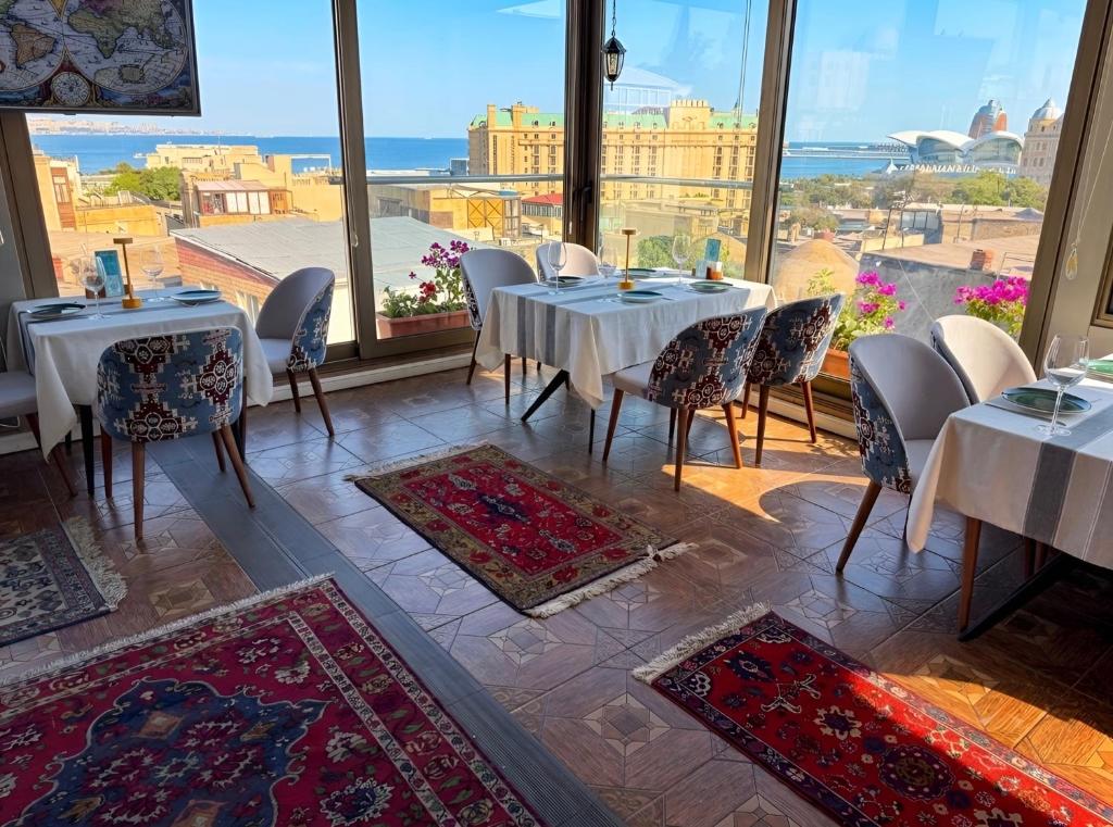 فضای داخلی Luna Terrace Hotel در باکو - تصویر ۳