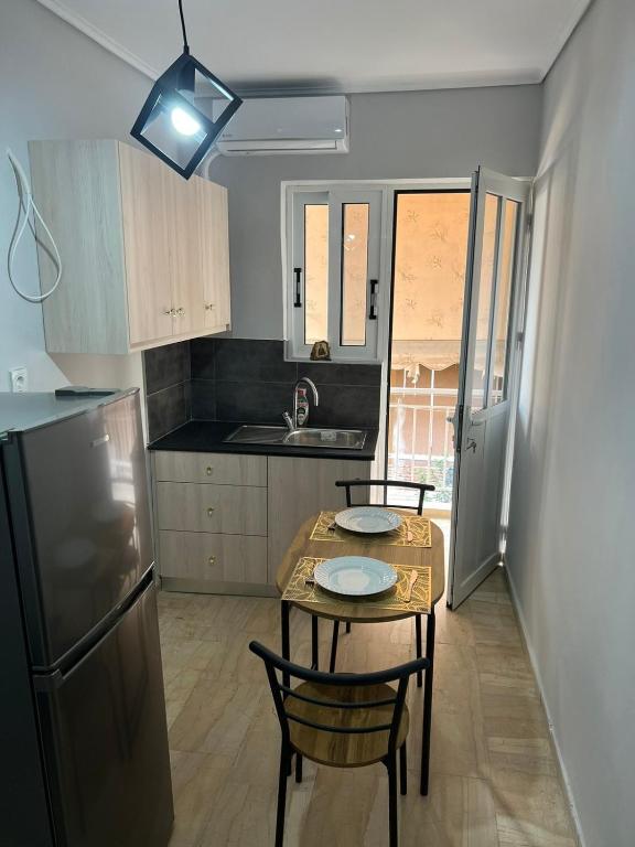 Apartment 50 meters from the sea