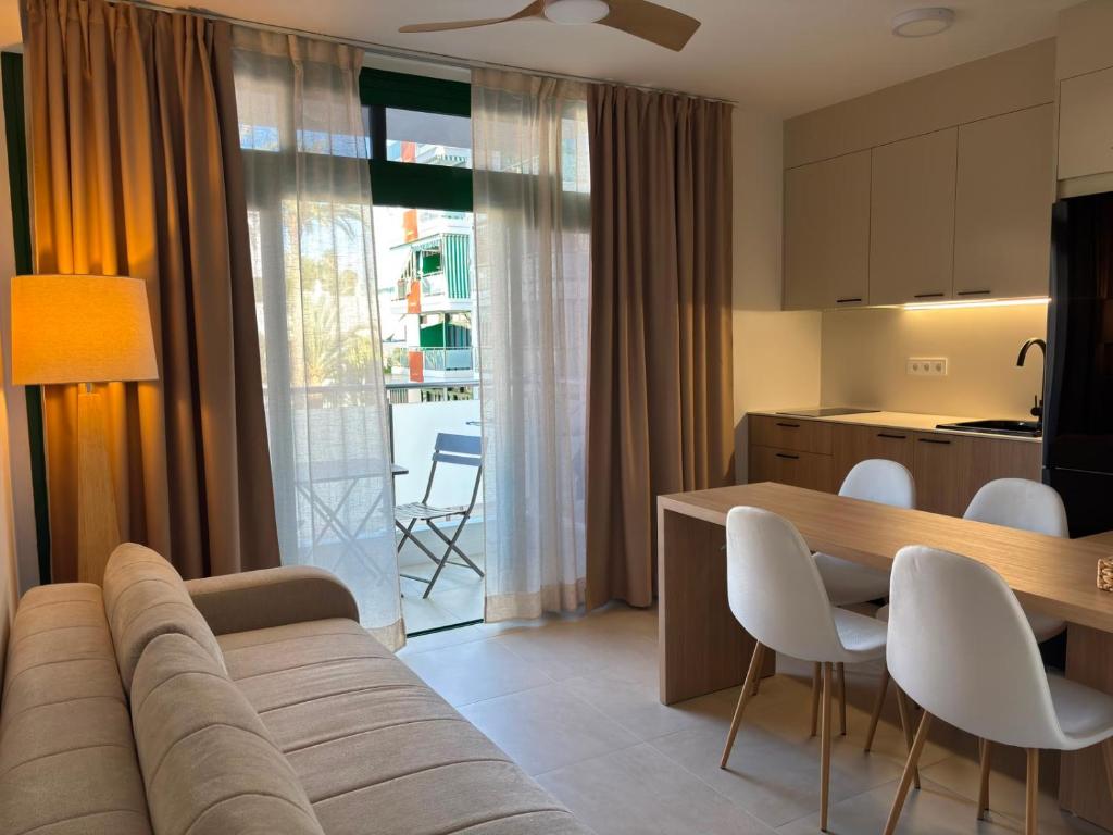 DALIUS HOME - New Renovated Apartment with pool near the dunes of Maspalomas