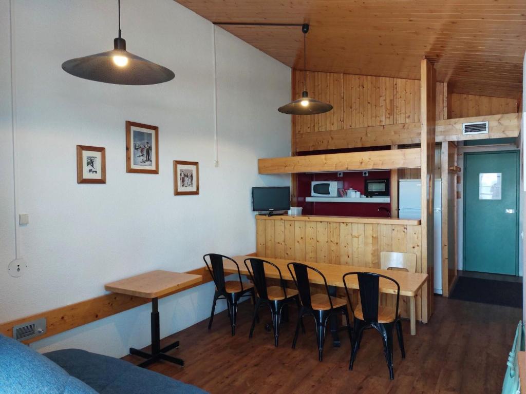 Résidence Tournavelles - Appartement 4 pièces pour 8 personnes en duplex, au pied des pistes et des commerces, proche de l'ESF et de la garderie dans le MAE-1683