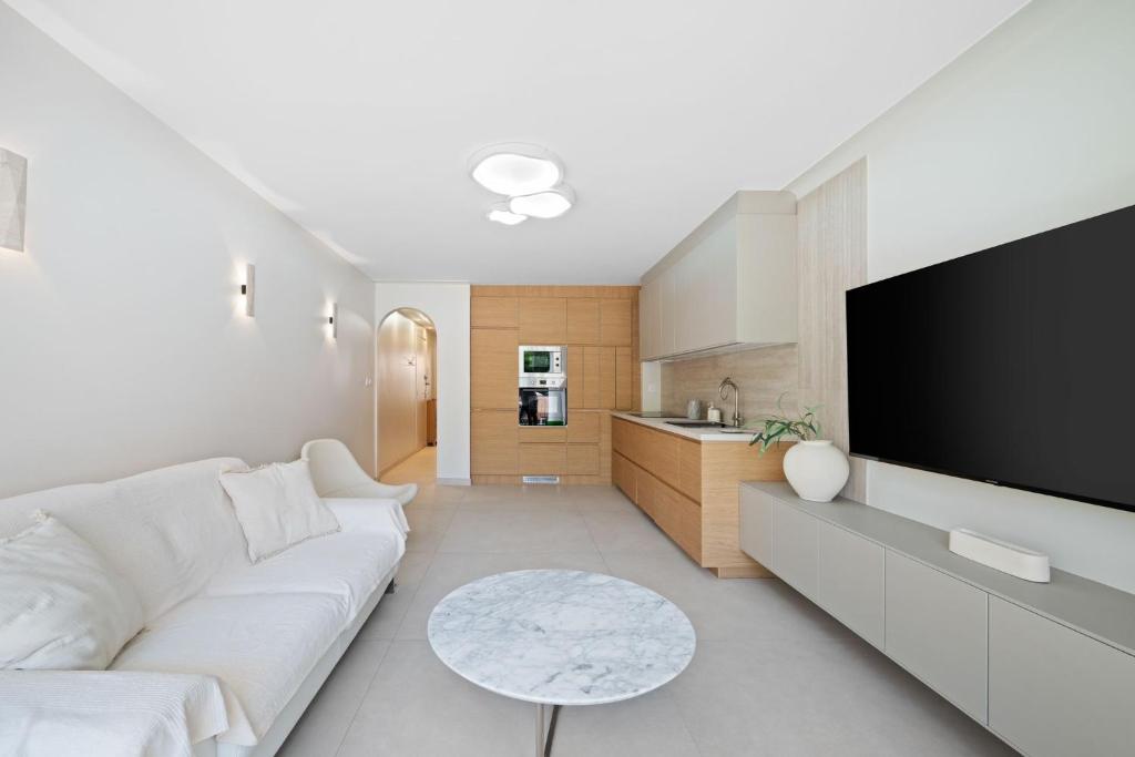 Juan-les-Pins T3 Architecte Clim Centre&Plage