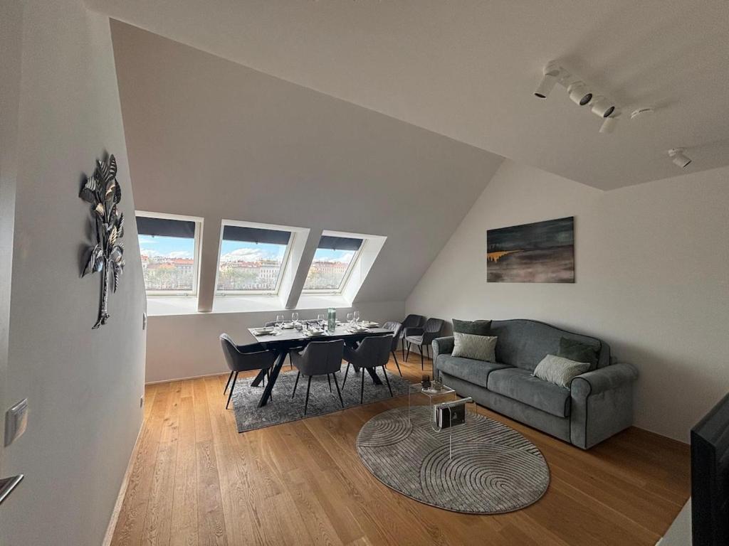 3 BDR - Apartment Crystal, near Schönbrunn Palace
